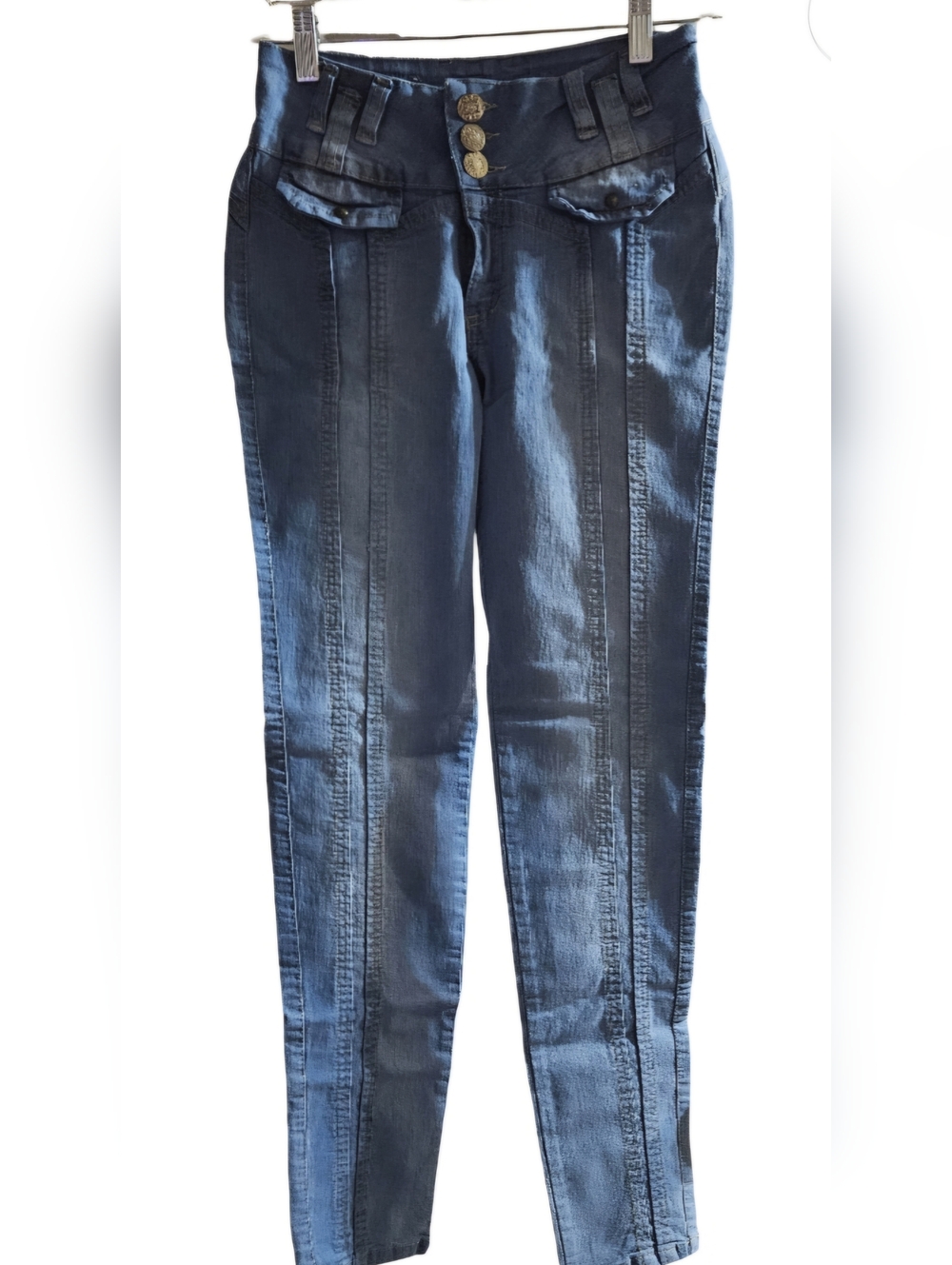 NWT VEROX COLUMBIAN faded BLUE Jeans With Built In Butt Lift Design